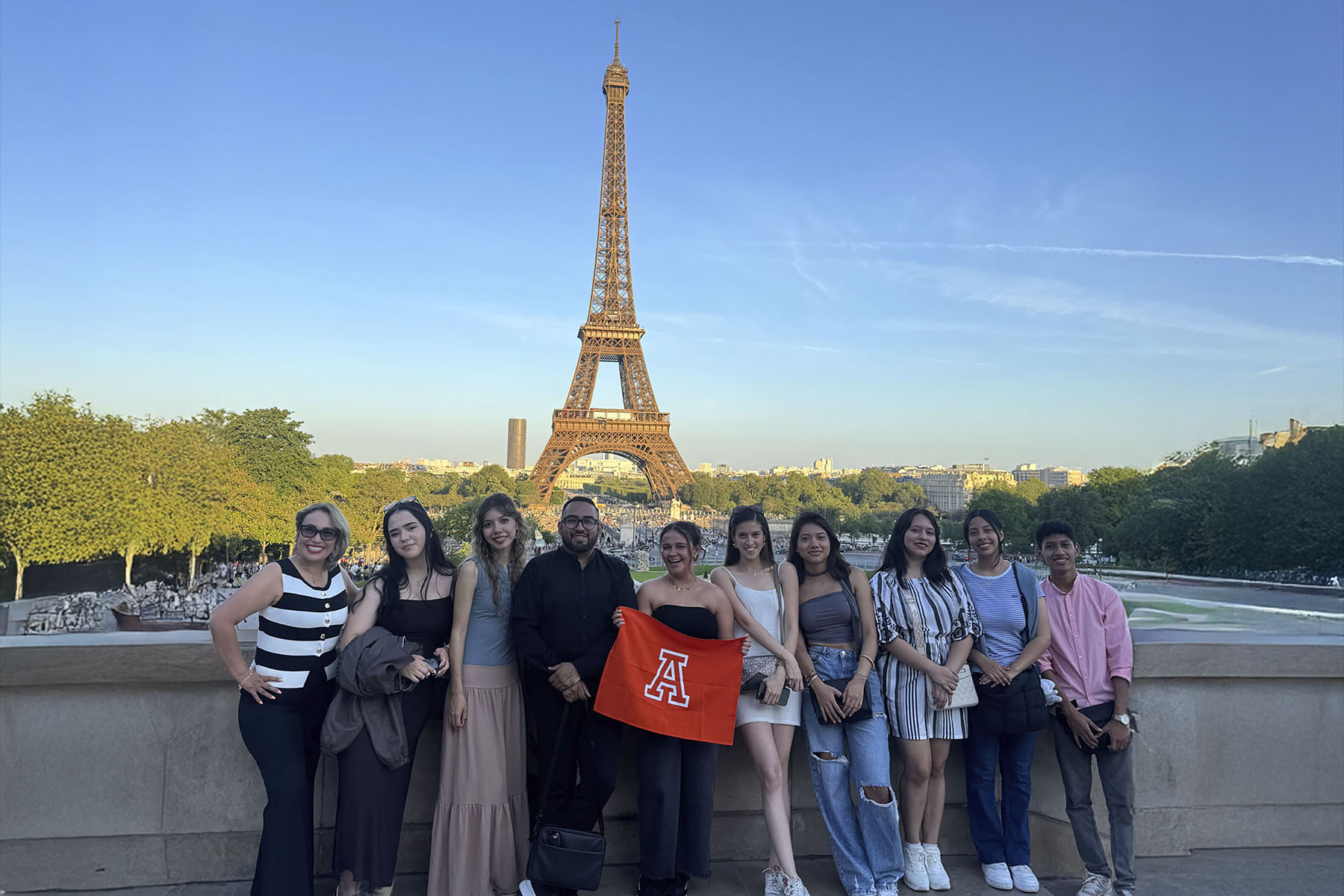 3 / 7 - Viaje Académico a Europa Fortalece la Formación de Estudiantes de Arquitectura