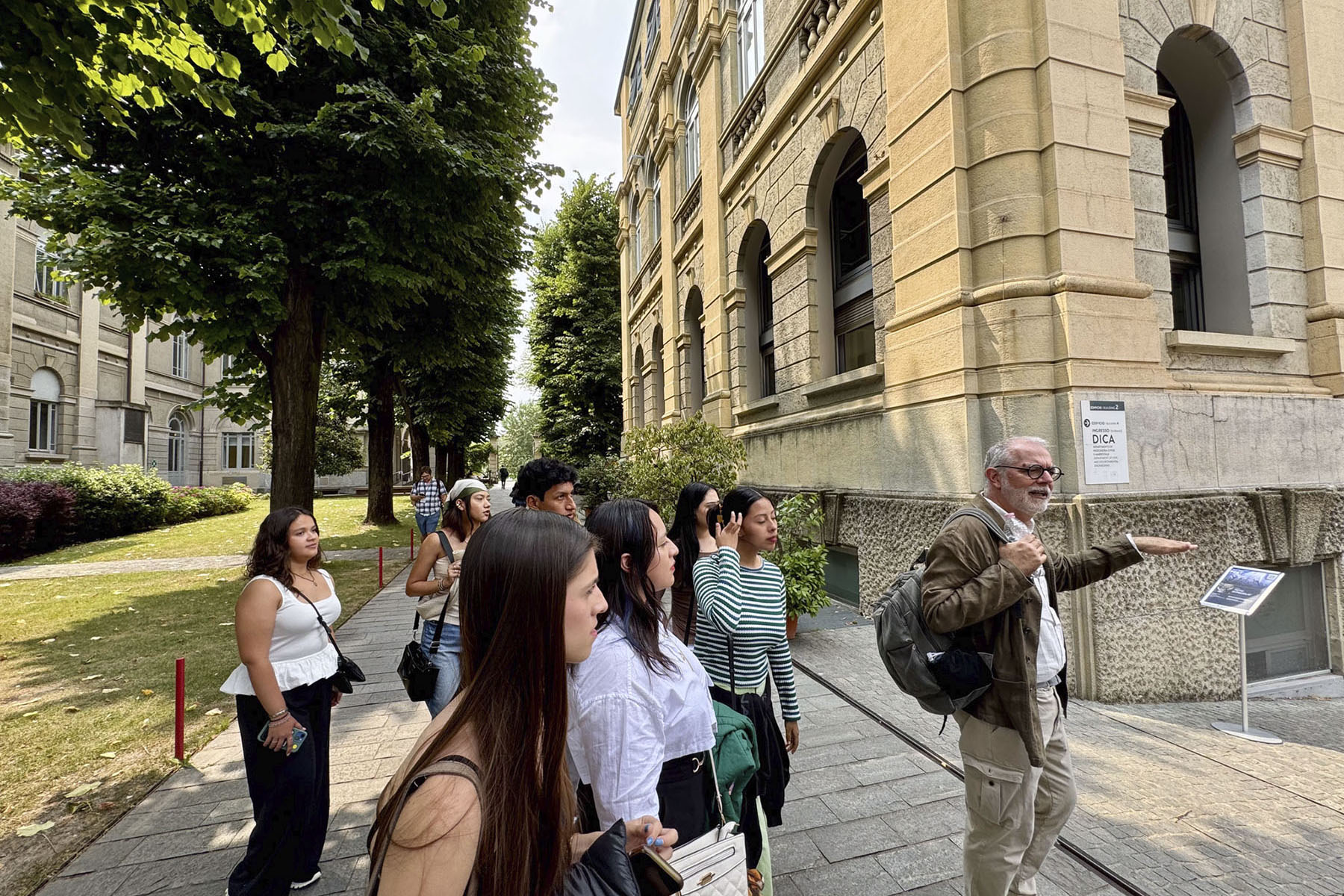 6 / 15 - La Escuela de Arquitectura Visita el Politécnico de Milán 6 / 15 - La Escuela de Arquitectura Visita el Politécnico de Milán