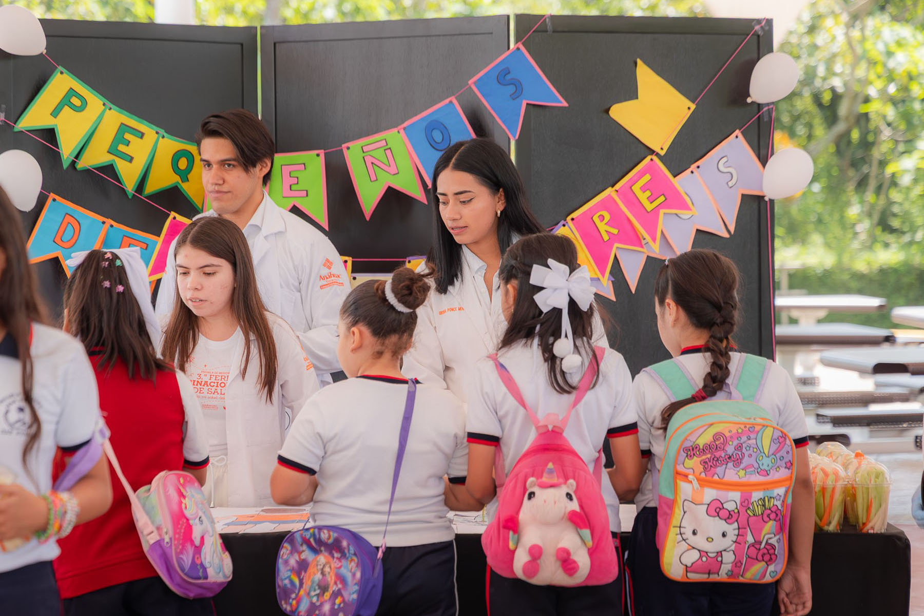 2 / 16 - La Escuela de Medicina Celebró la 3.ª Feria Binacional: Cuidando mi Salud Desde 2 / 16 - La Escuela de Medicina Celebró la 3.ª Feria Binacional: Cuidando mi Salud Desde