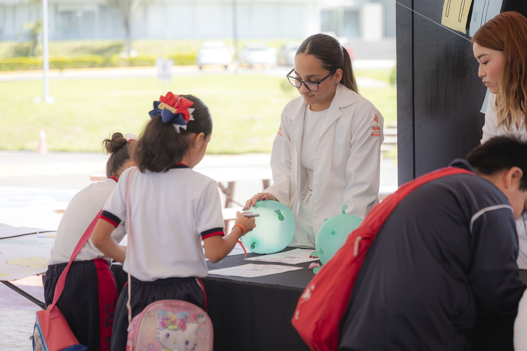 5 / 16 - La Escuela de Medicina Celebró la 3.ª Feria Binacional: Cuidando mi Salud Desde 5 / 16 - La Escuela de Medicina Celebró la 3.ª Feria Binacional: Cuidando mi Salud Desde