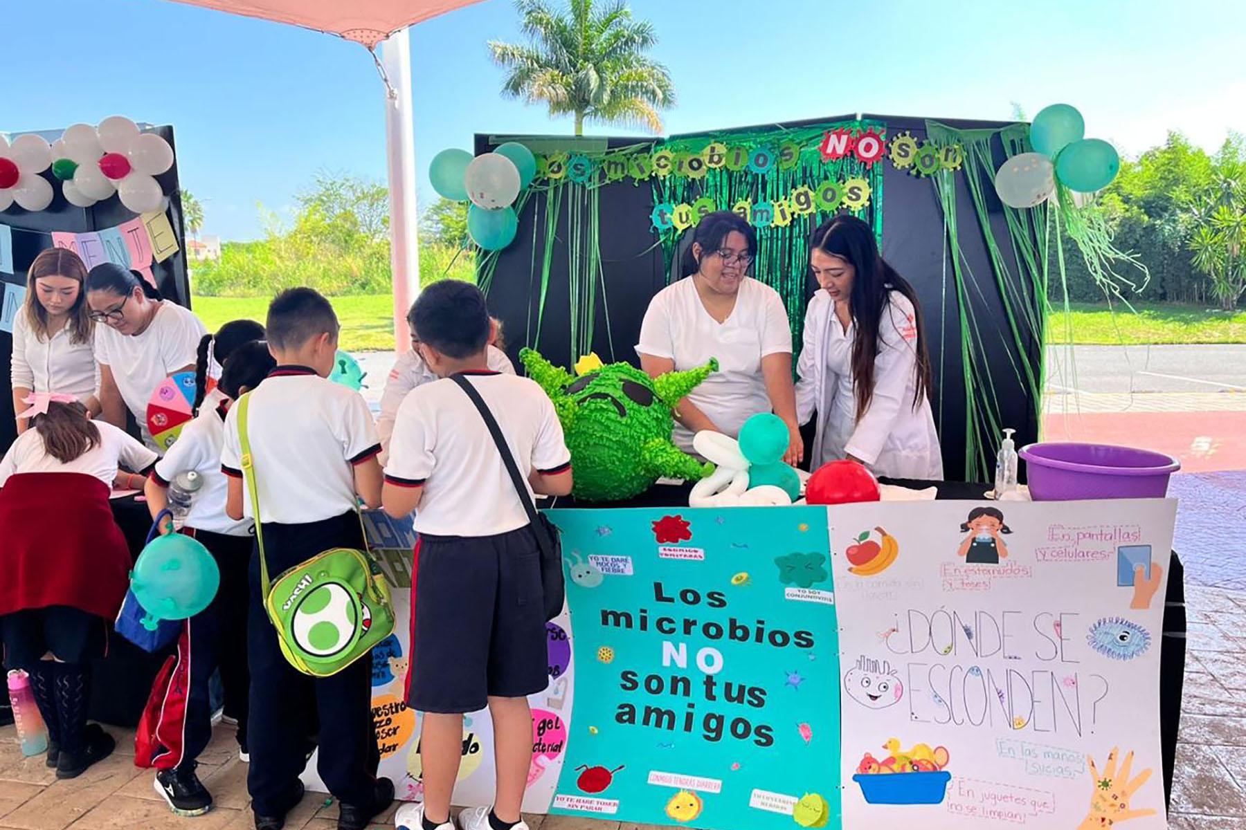 11 / 16 - La Escuela de Medicina Celebró la 3.ª Feria Binacional: Cuidando mi Salud Desde 11 / 16 - La Escuela de Medicina Celebró la 3.ª Feria Binacional: Cuidando mi Salud Desde