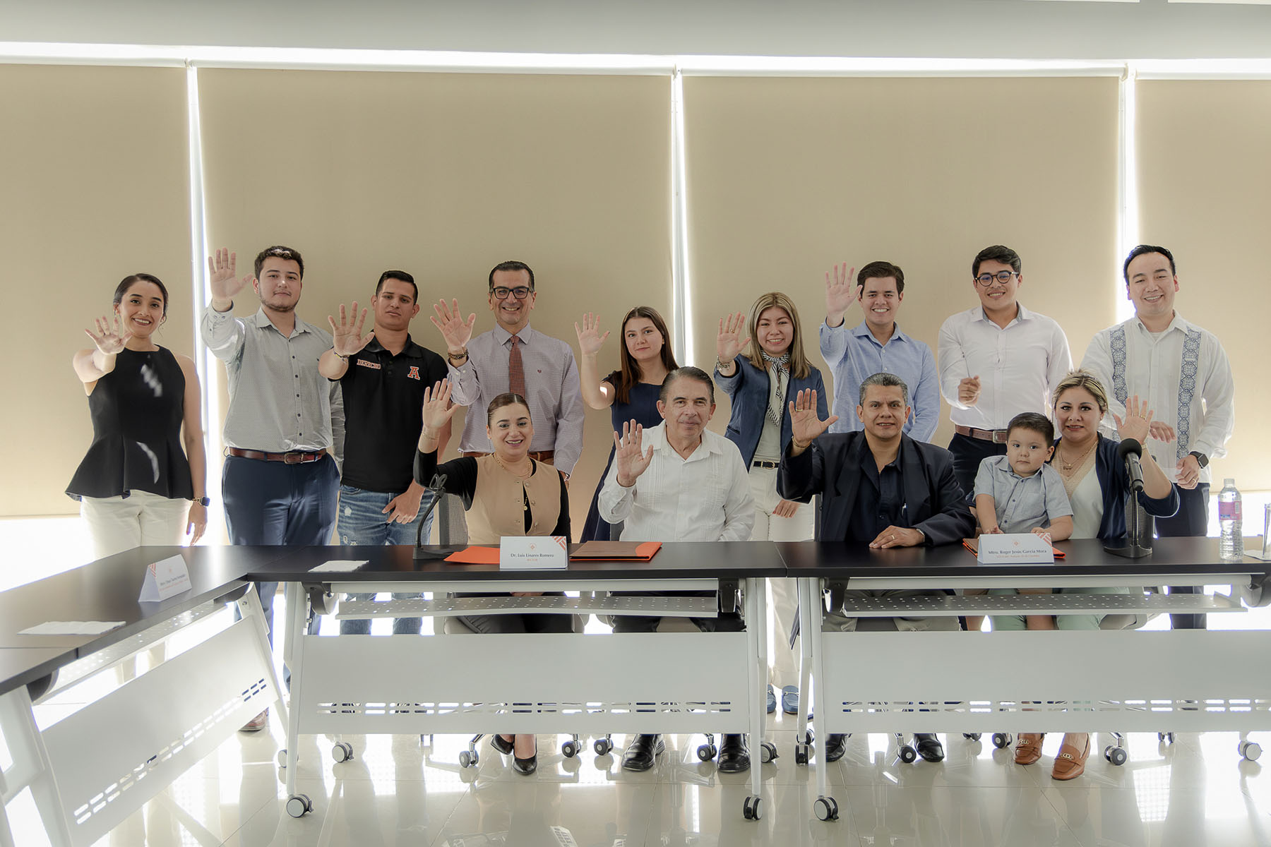 11 / 16 - Firma de Convenio de Colaboración con la Notaría 16 de Córdoba
