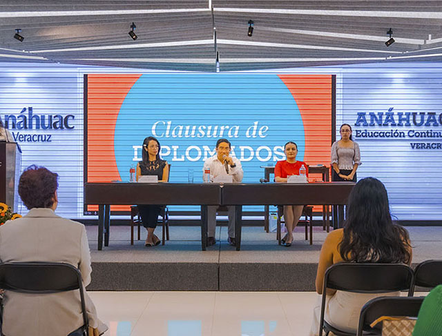 Ceremonia de Clausura de Diplomados