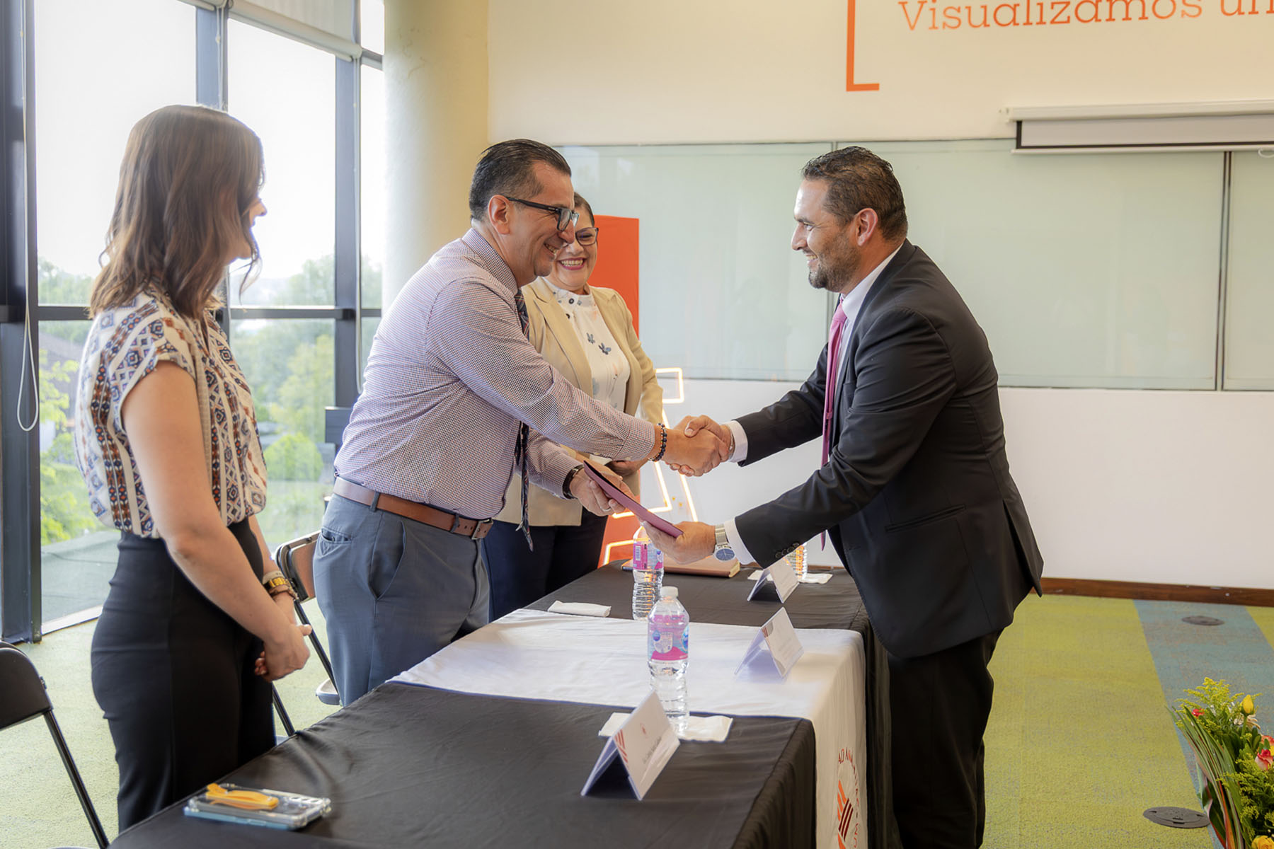 14 / 60 - Clausura del Diplomado en Estrategias de Inversión y Financiamiento