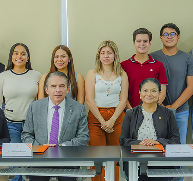 Firma de Convenio con la Correduría Pública 16 de Córdoba