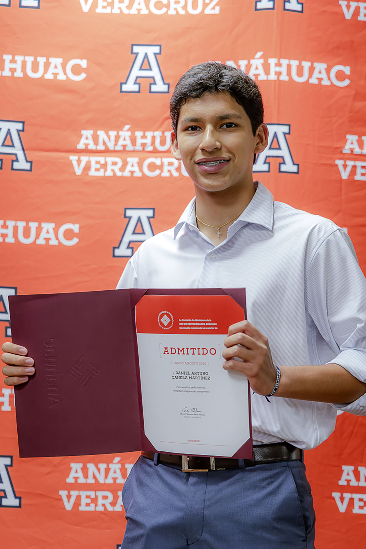 79 / 96 - Entrega de Cartas de Admisión: Galería 79 / 96 - Entrega de Cartas de Admisión: Galería