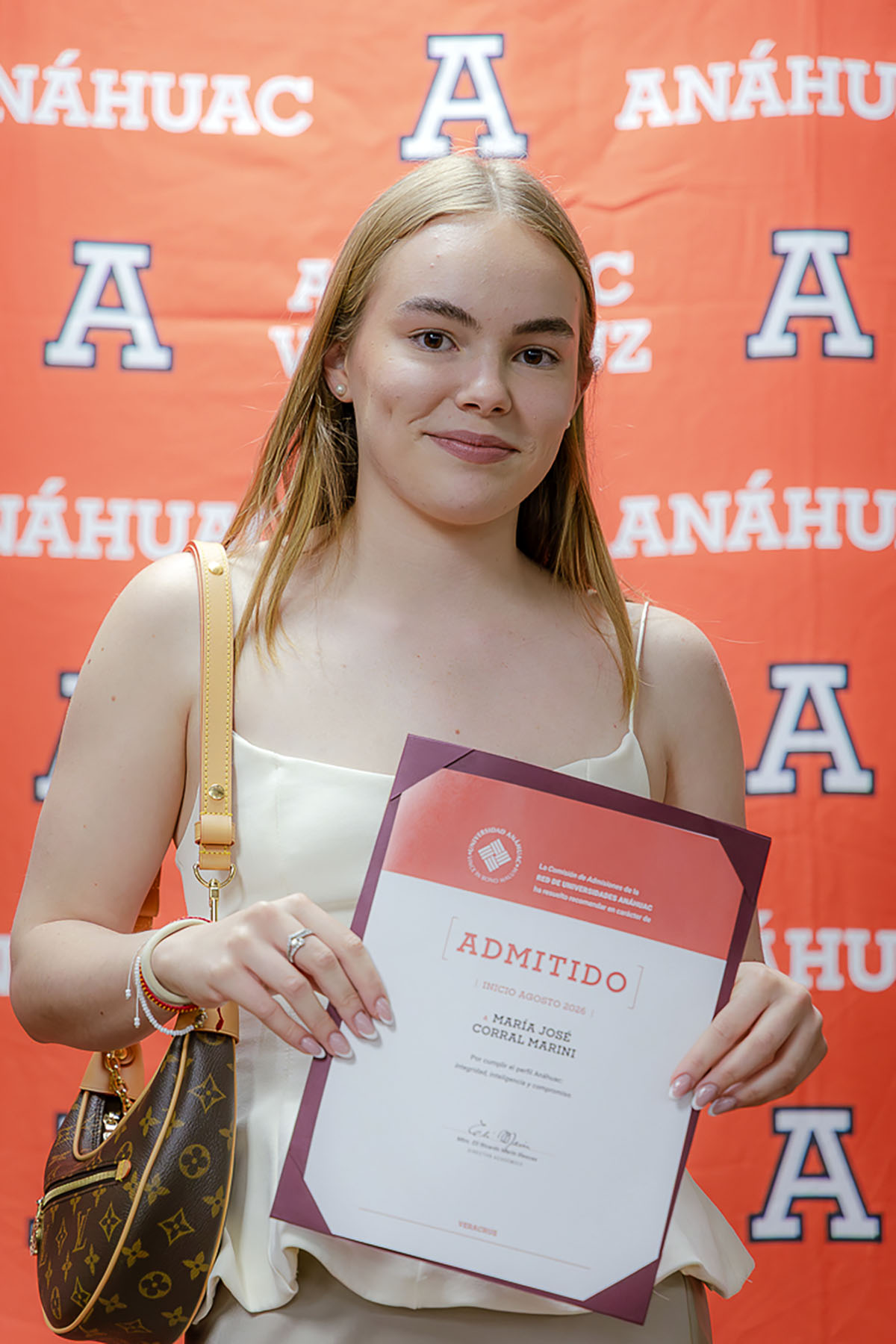 81 / 96 - Entrega de Cartas de Admisión: Galería 81 / 96 - Entrega de Cartas de Admisión: Galería