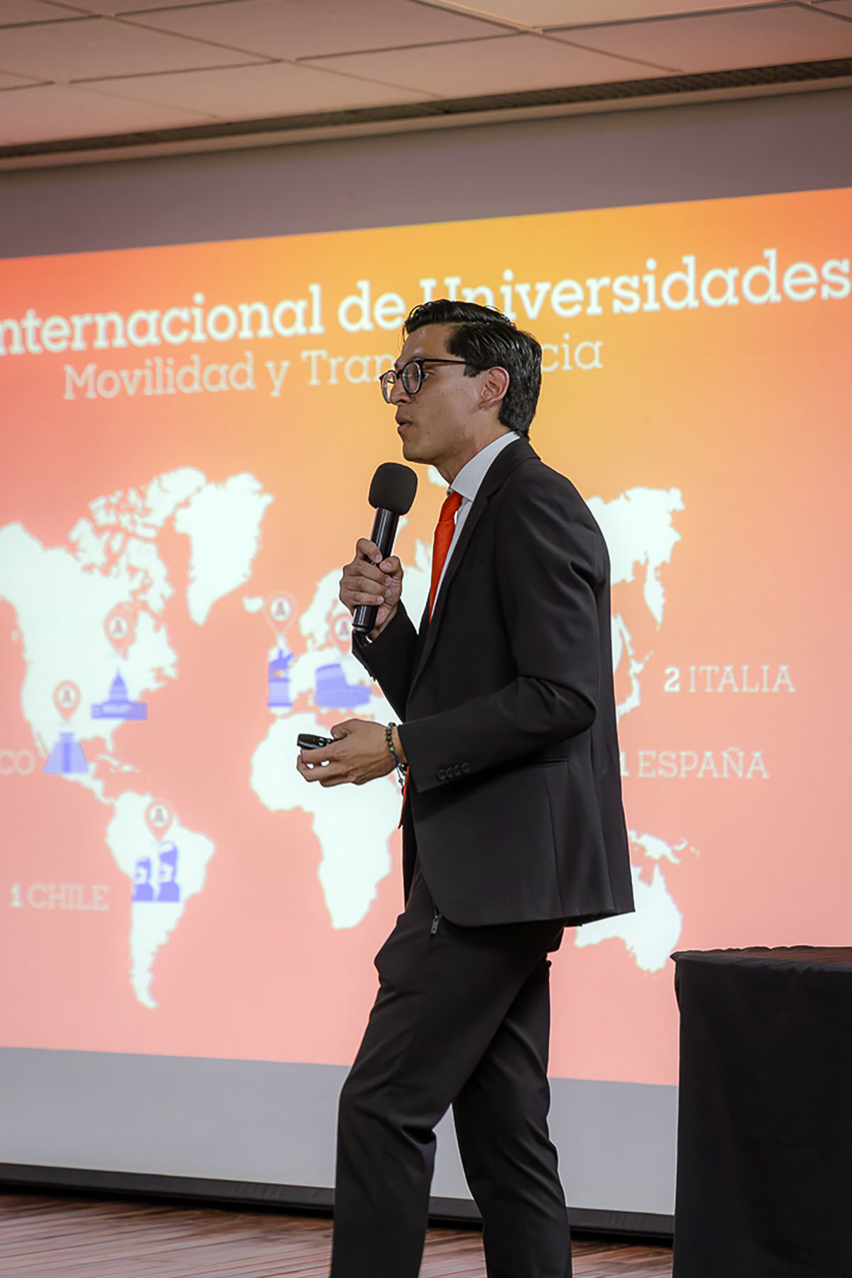 85 / 96 - Entrega de Cartas de Admisión: Galería 85 / 96 - Entrega de Cartas de Admisión: Galería