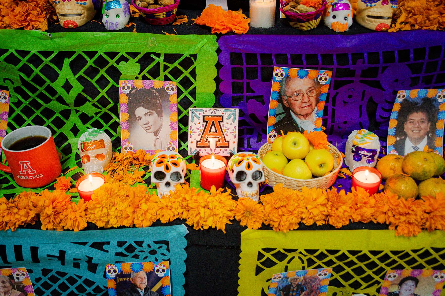 2 / 17 - Festín de Día de Muertos de Posgrados 2 / 17 - Festín de Día de Muertos de Posgrados