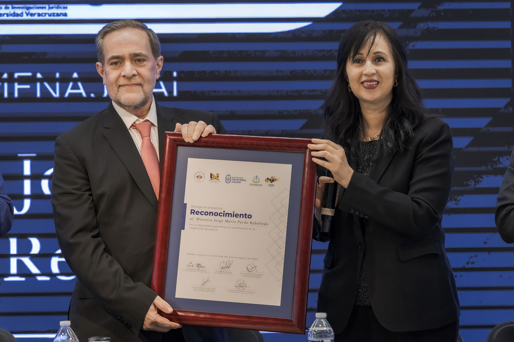 16 / 24 - Homenaje al Ministro Jorge Mario Pardo Rebolledo 16 / 24 - Homenaje al Ministro Jorge Mario Pardo Rebolledo