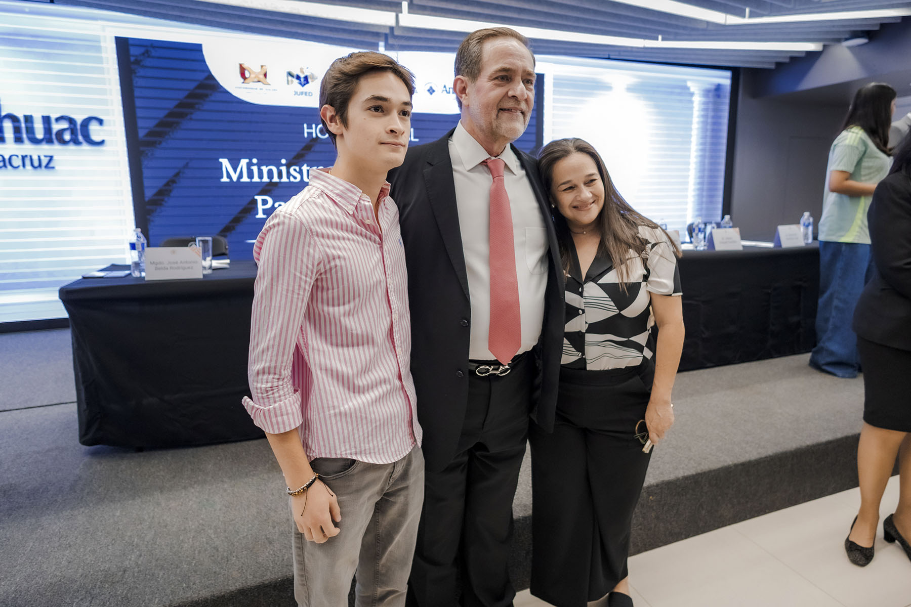 23 / 24 - Homenaje al Ministro Jorge Mario Pardo Rebolledo 23 / 24 - Homenaje al Ministro Jorge Mario Pardo Rebolledo