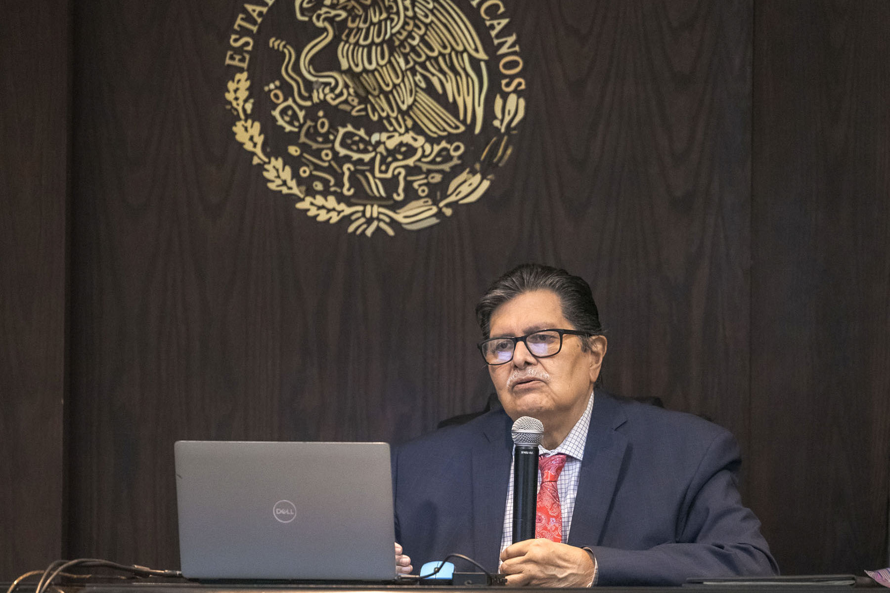 6 / 10 - Conferencia: La Inteligencia Artificial Generativa en la Enseñanza y la Práctica 6 / 10 - Conferencia: La Inteligencia Artificial Generativa en la Enseñanza y la Práctica