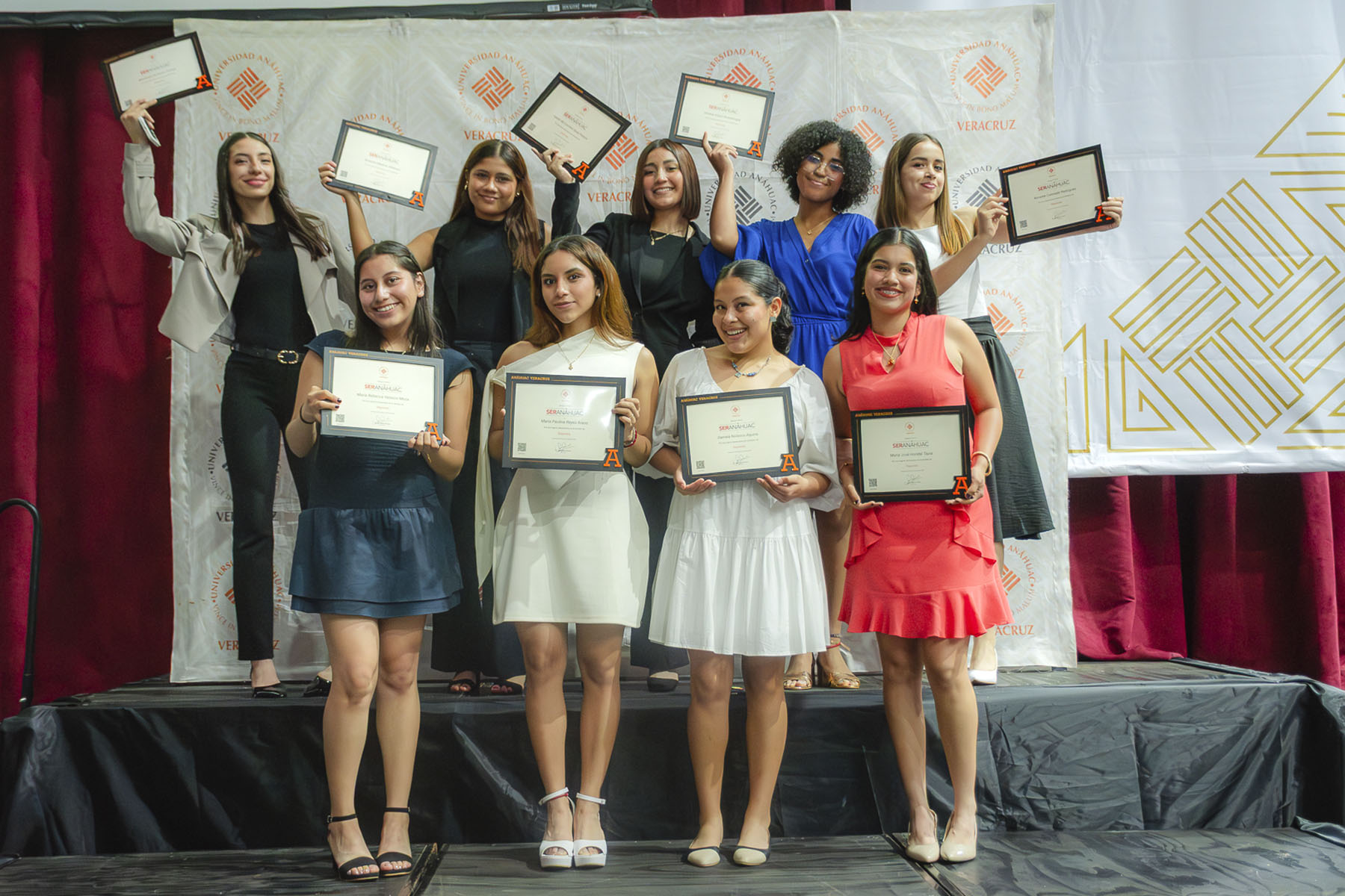 56 / 88 - Premios Lux et Veritas: Galería 56 / 88 - Premios Lux et Veritas: Galería