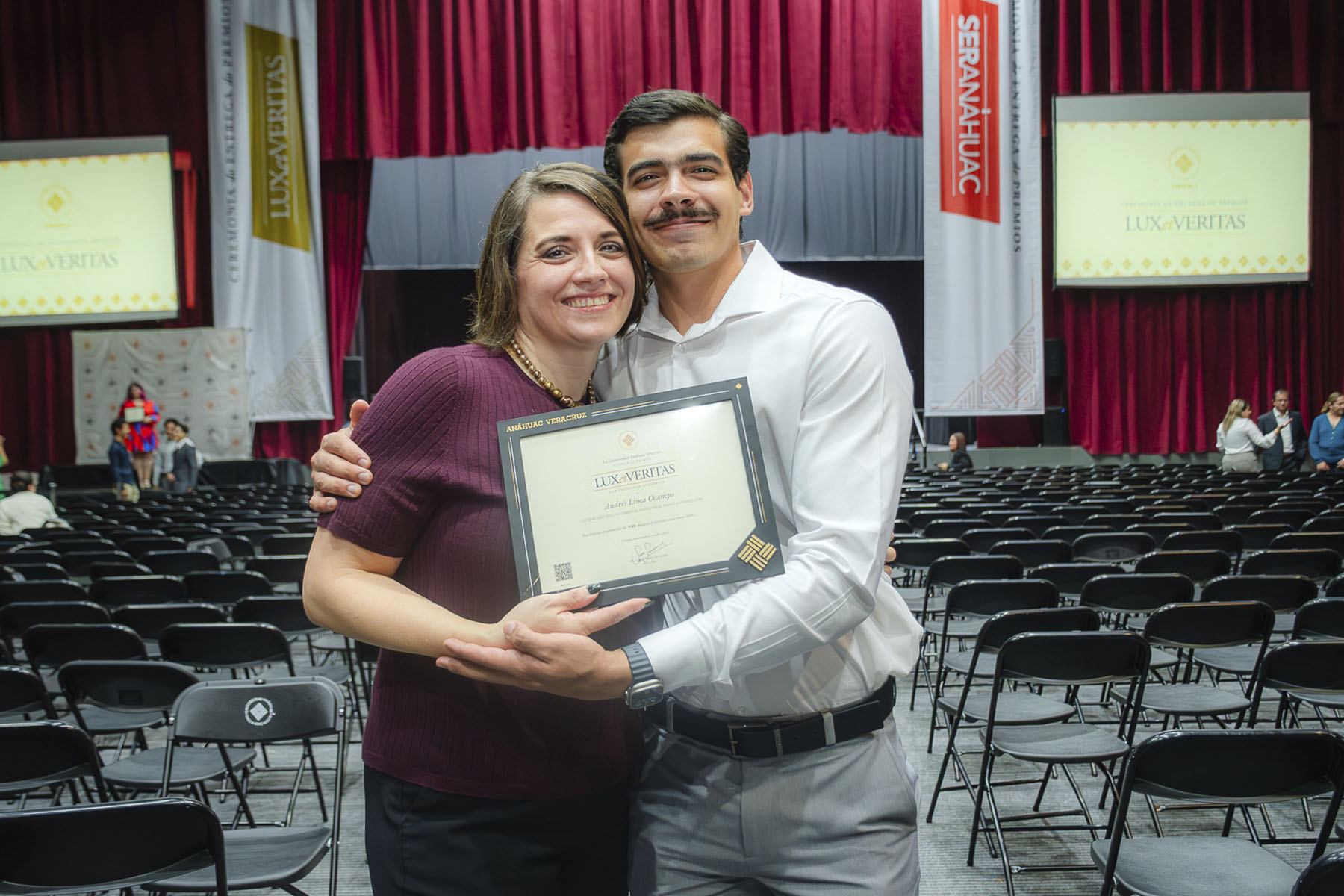 79 / 88 - Premios Lux et Veritas: Galería 79 / 88 - Premios Lux et Veritas: Galería