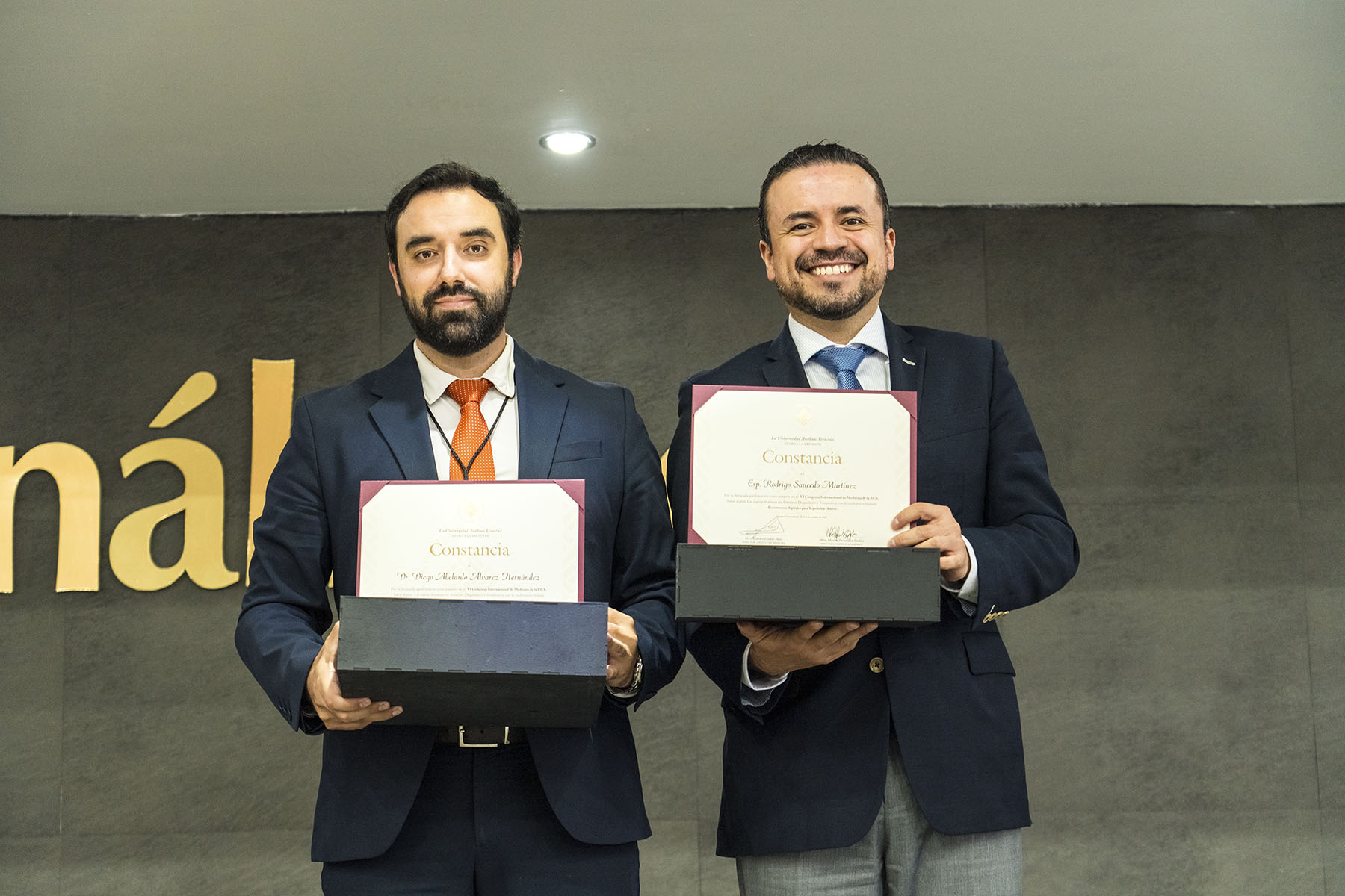 40 / 135 - Día Uno 40 / 135 - Día Uno