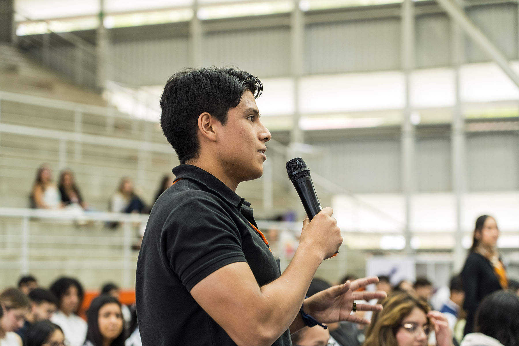 53 / 135 - Día Dos 53 / 135 - Día Dos