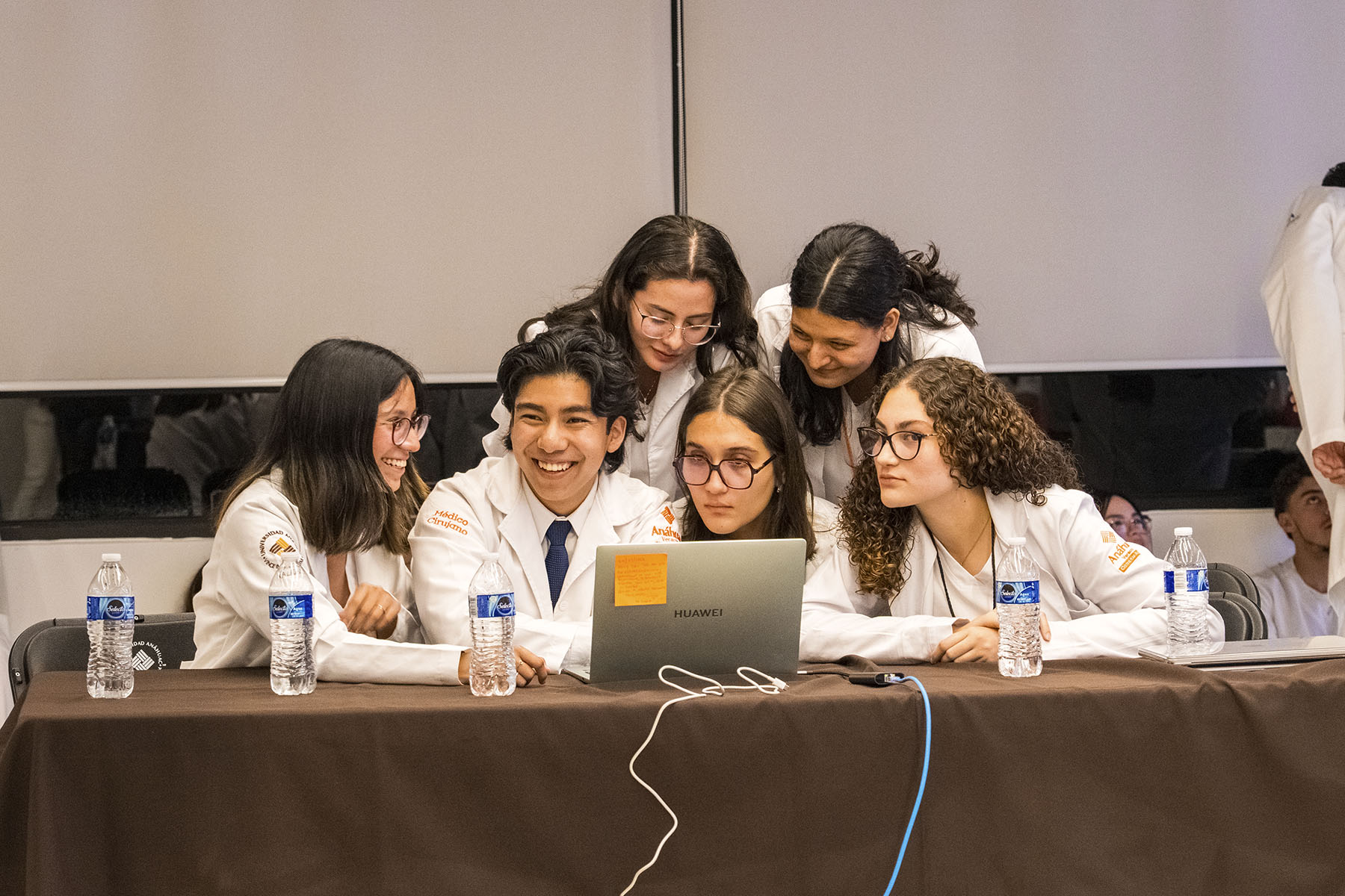 82 / 135 - Día Dos 82 / 135 - Día Dos