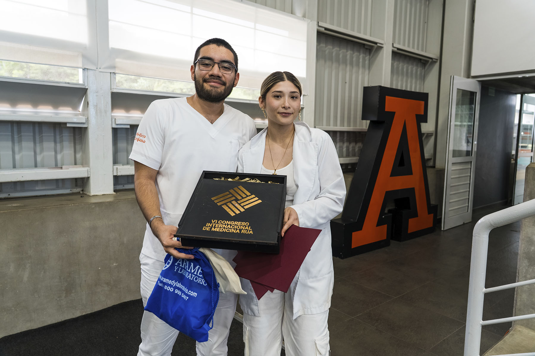 128 / 135 - Día Tres 128 / 135 - Día Tres