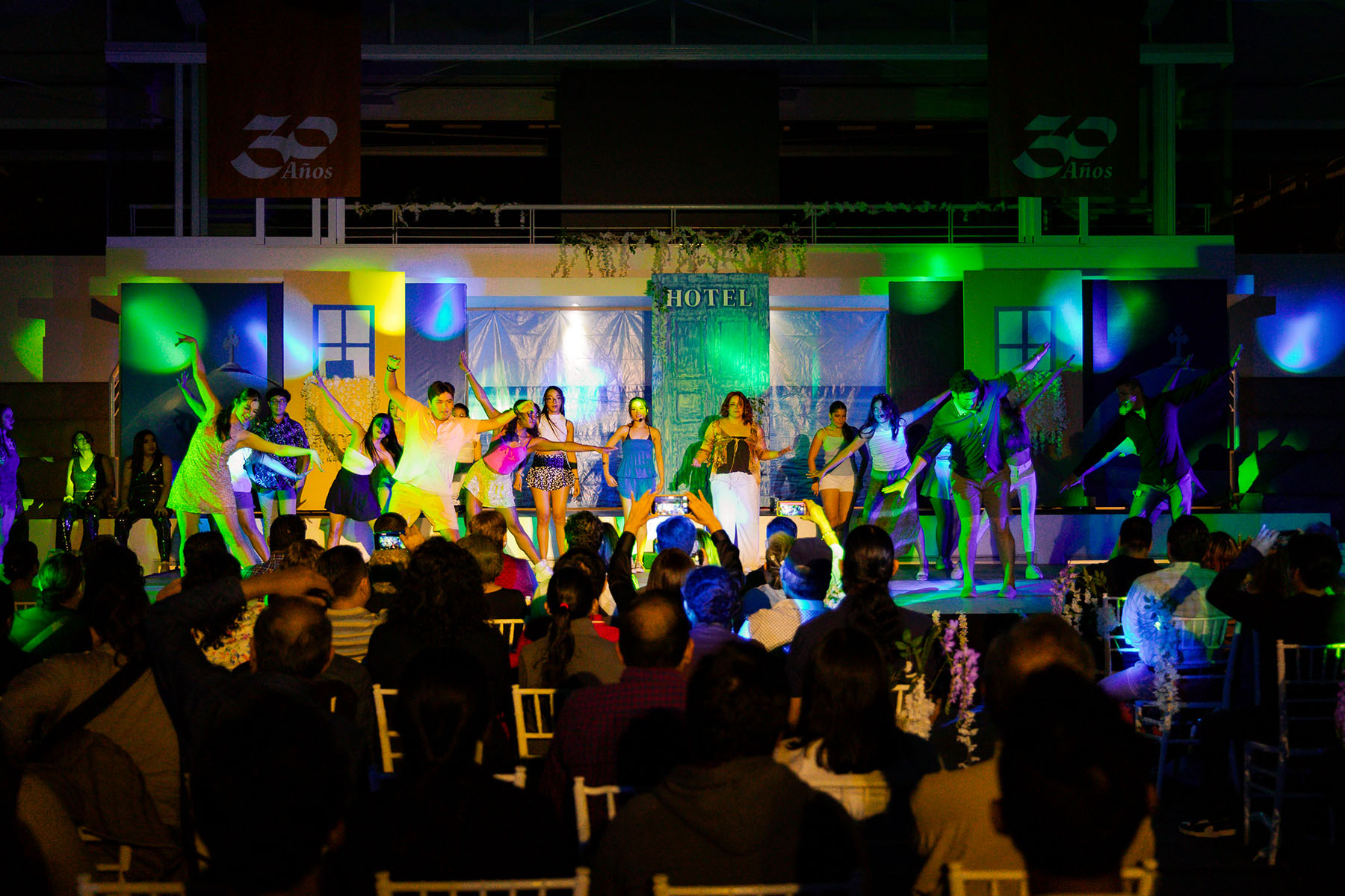 63 / 91 - Arte y Cultura 63 / 91 - Arte y Cultura