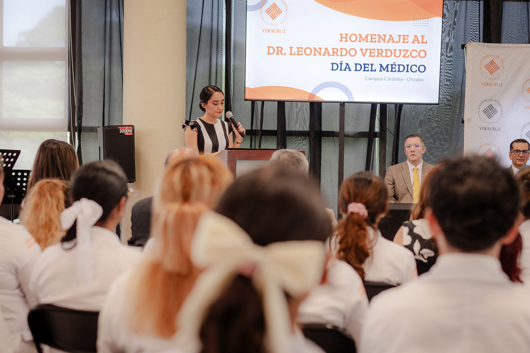 1 / 40 - Homenaje al Dr. Leonardo Verduzco Rodríguez en el Marco del Día del Médico 1 / 40 - Homenaje al Dr. Leonardo Verduzco Rodríguez en el Marco del Día del Médico