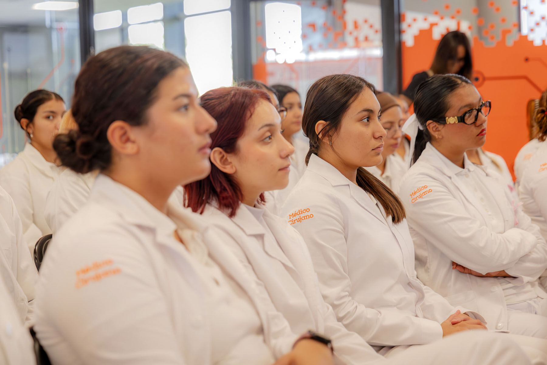 12 / 40 - Homenaje al Dr. Leonardo Verduzco Rodríguez en el Marco del Día del Médico 12 / 40 - Homenaje al Dr. Leonardo Verduzco Rodríguez en el Marco del Día del Médico