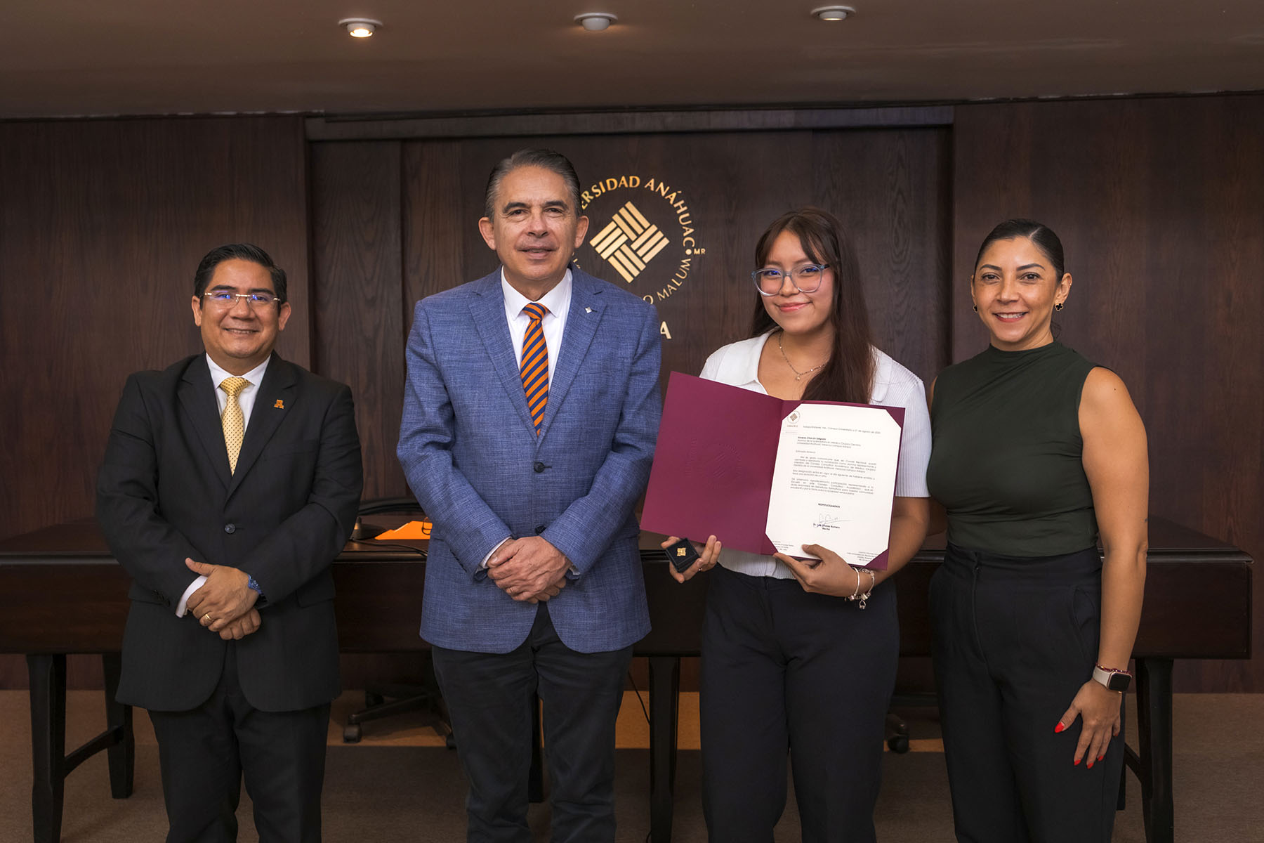 27 / 52 - Nombramiento de Alumnos Consejeros Consultivos Académicos 2025-2026 27 / 52 - Nombramiento de Alumnos Consejeros Consultivos Académicos 2025-2026