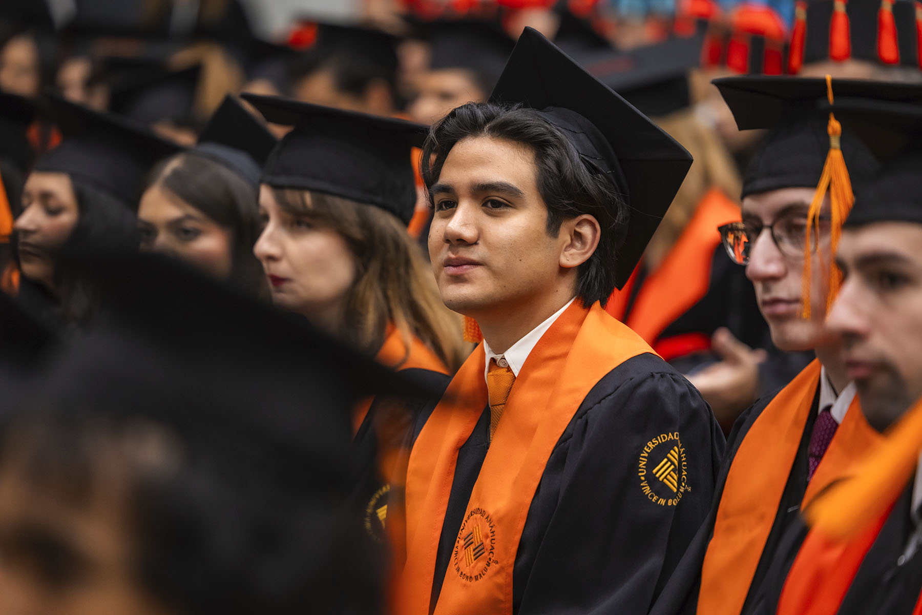 10 / 87 - Ceremonia Solemne de Conferimiento de Grado 10 / 87 - Ceremonia Solemne de Conferimiento de Grado