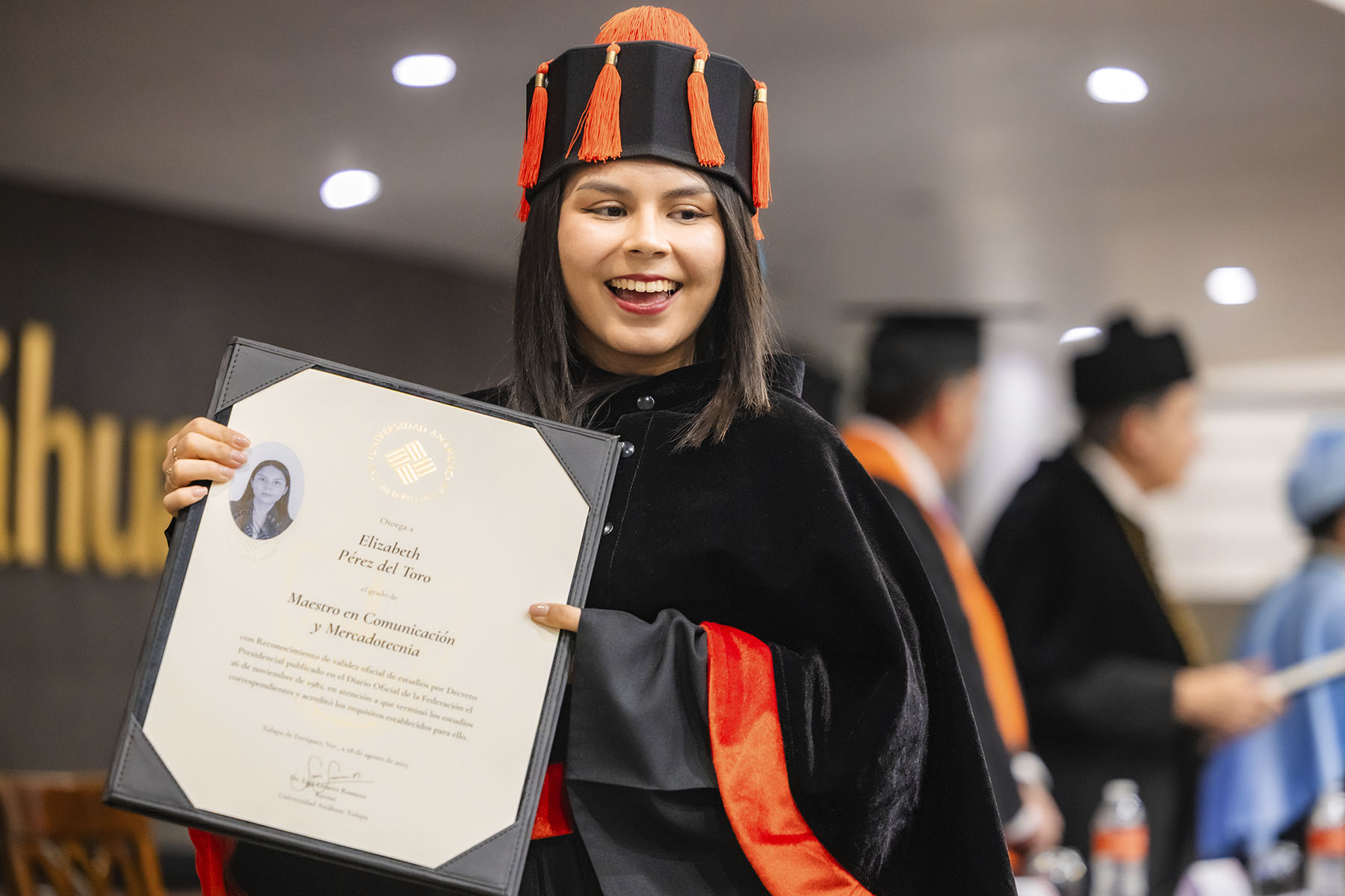 24 / 87 - Ceremonia Solemne de Conferimiento de Grado 24 / 87 - Ceremonia Solemne de Conferimiento de Grado