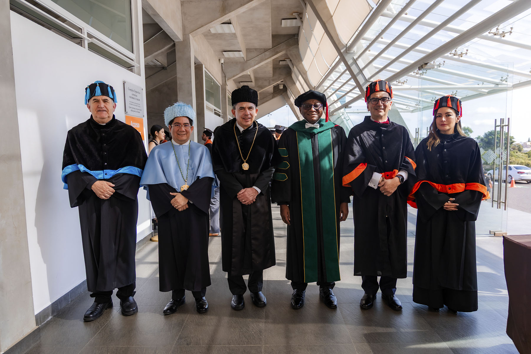 28 / 87 - Ceremonia Solemne de Conferimiento de Grado 28 / 87 - Ceremonia Solemne de Conferimiento de Grado