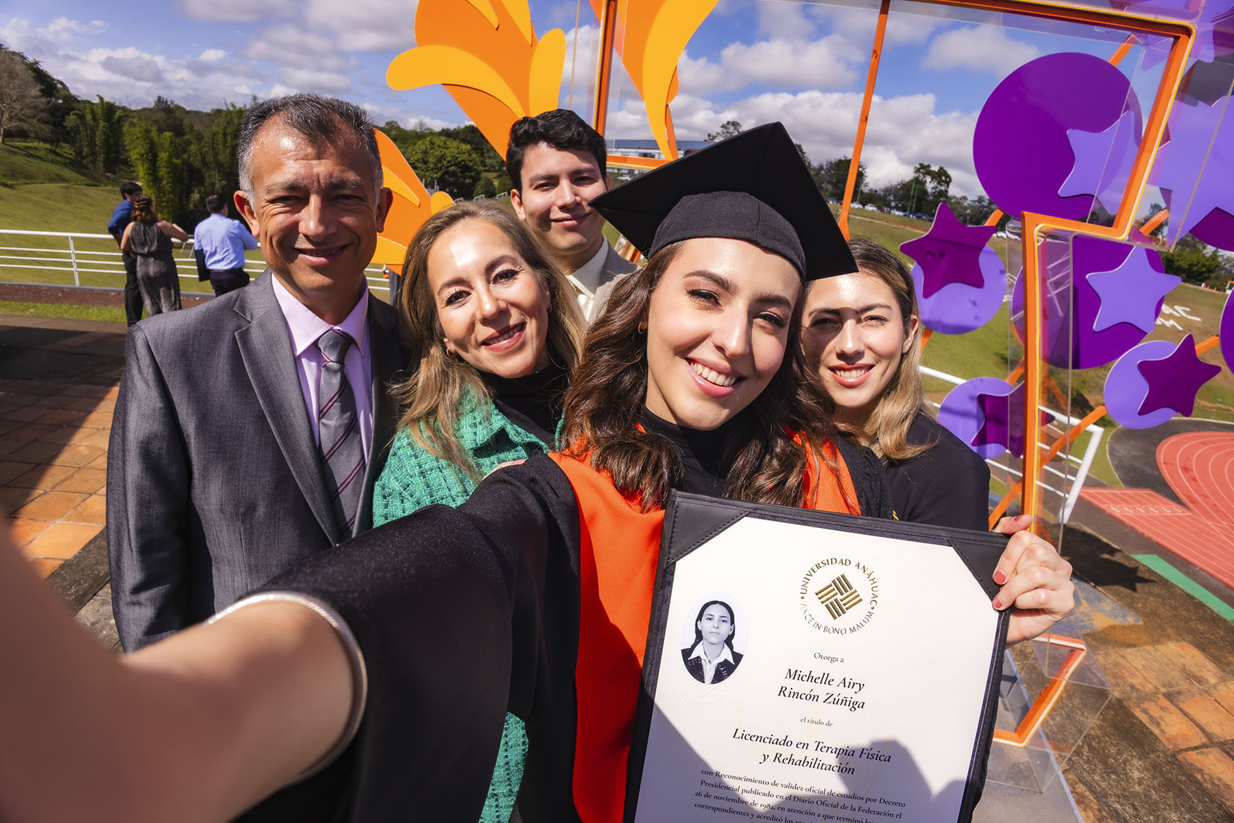 40 / 87 - Ceremonia Solemne de Conferimiento de Grado 40 / 87 - Ceremonia Solemne de Conferimiento de Grado
