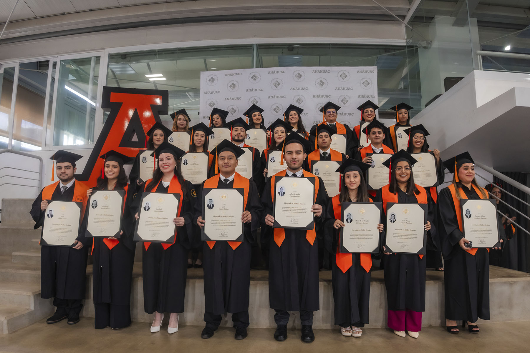 60 / 87 - Ceremonia Solemne de Conferimiento de Grado 60 / 87 - Ceremonia Solemne de Conferimiento de Grado