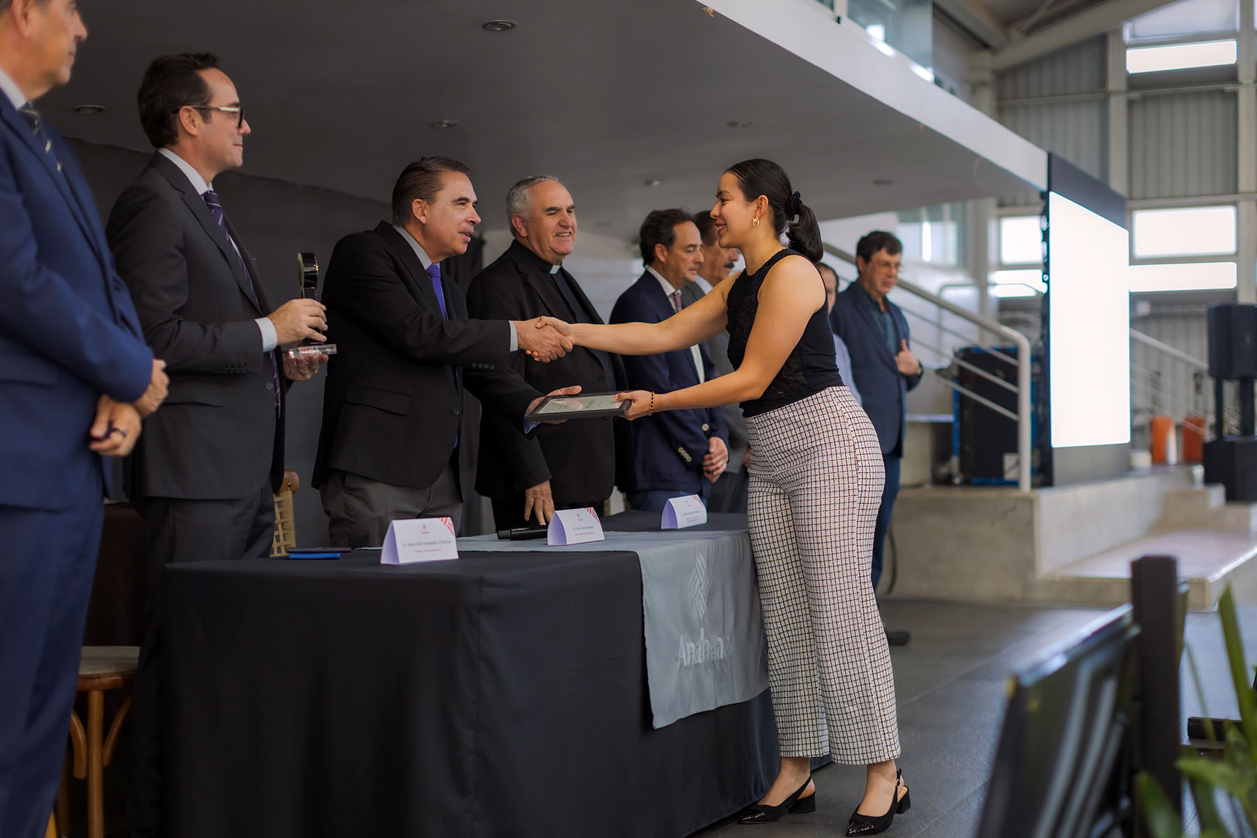 5 / 53 - La Excelencia que Trasciende: Entrega del Premio Excellentia Aurea en el Campus Xalapa 5 / 53 - La Excelencia que Trasciende: Entrega del Premio Excellentia Aurea en el Campus Xalapa