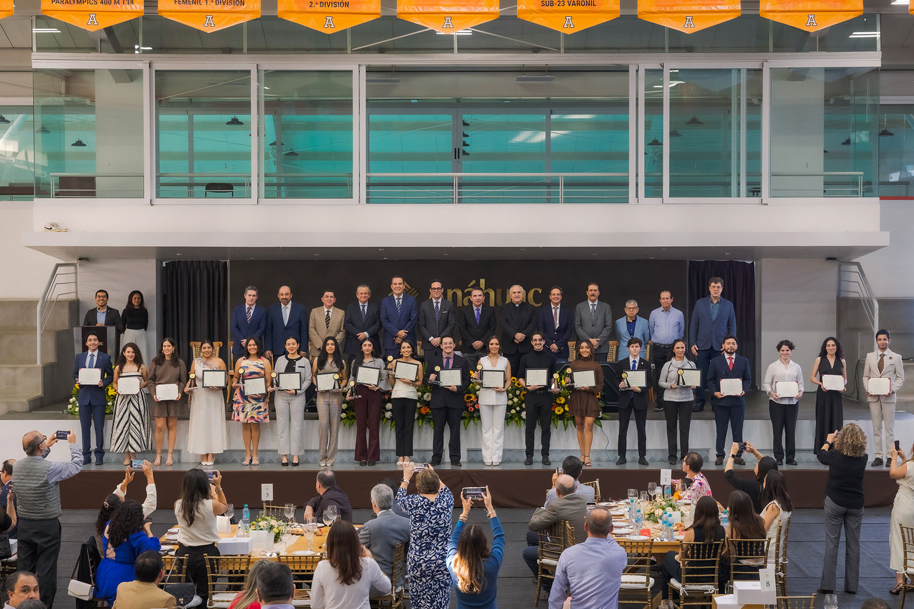 45 / 53 - La Excelencia que Trasciende: Entrega del Premio Excellentia Aurea en el Campus Xalapa 45 / 53 - La Excelencia que Trasciende: Entrega del Premio Excellentia Aurea en el Campus Xalapa