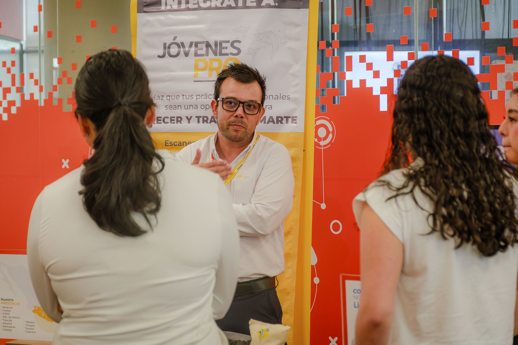 17 / 40 - Road2Work: Conecta a Más de 230 Estudiantes con el Mercado Laboral 17 / 40 - Road2Work: Conecta a Más de 230 Estudiantes con el Mercado Laboral