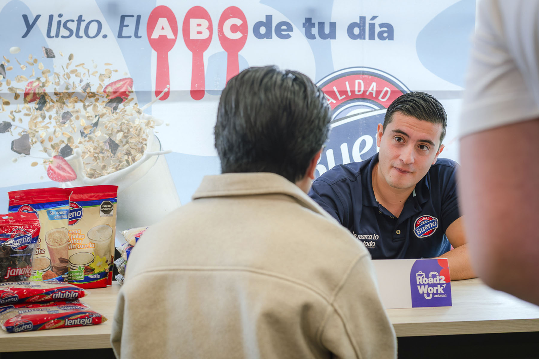 25 / 40 - Road2Work: Conecta a Más de 230 Estudiantes con el Mercado Laboral 25 / 40 - Road2Work: Conecta a Más de 230 Estudiantes con el Mercado Laboral