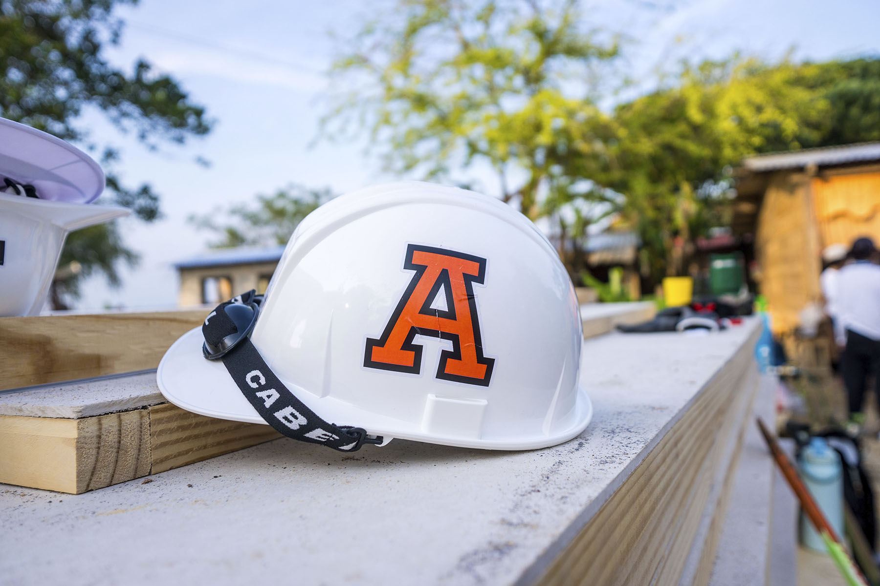 16 / 50 - ASUA Reconstruye 16 / 50 - ASUA Reconstruye