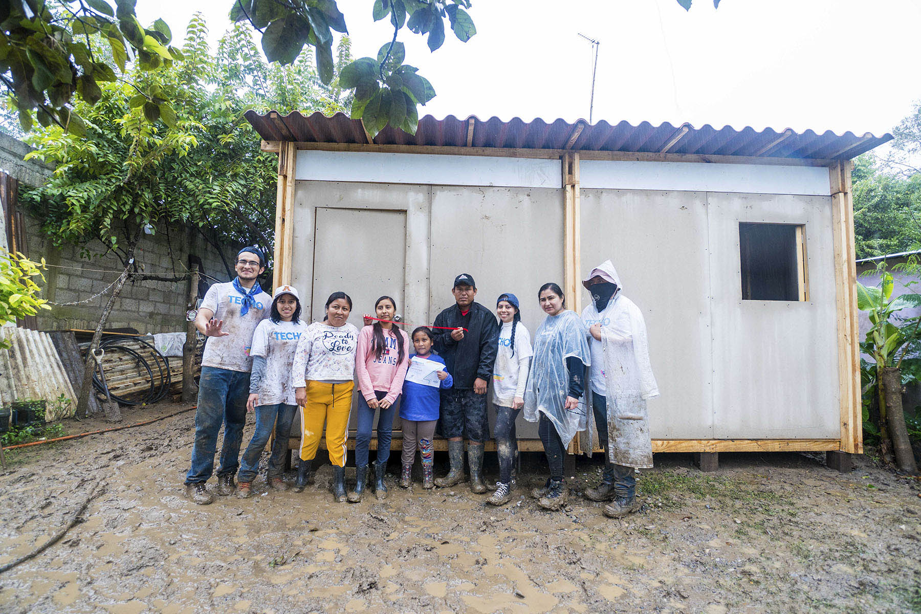 49 / 50 - ASUA Reconstruye 49 / 50 - ASUA Reconstruye