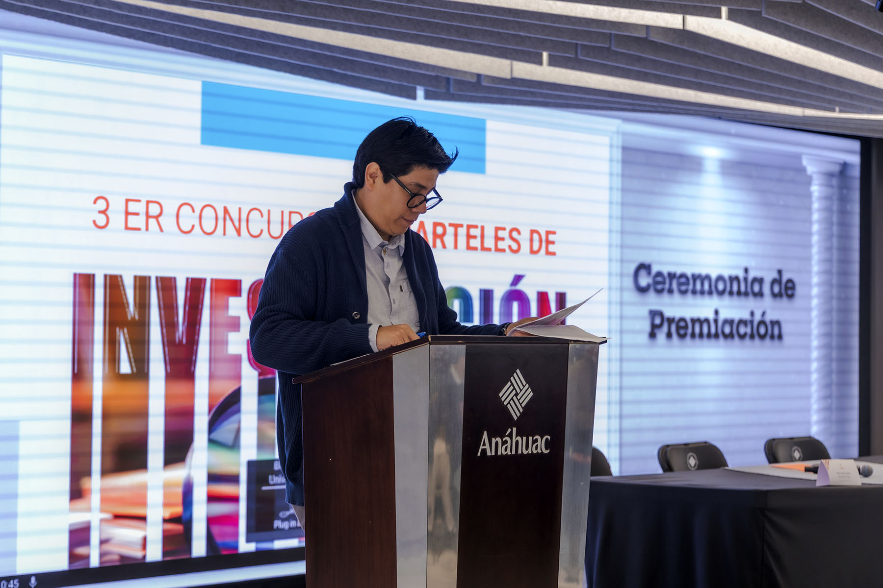 9 / 58 - 3.er Concurso de Carteles de Investigación 9 / 58 - 3.er Concurso de Carteles de Investigación