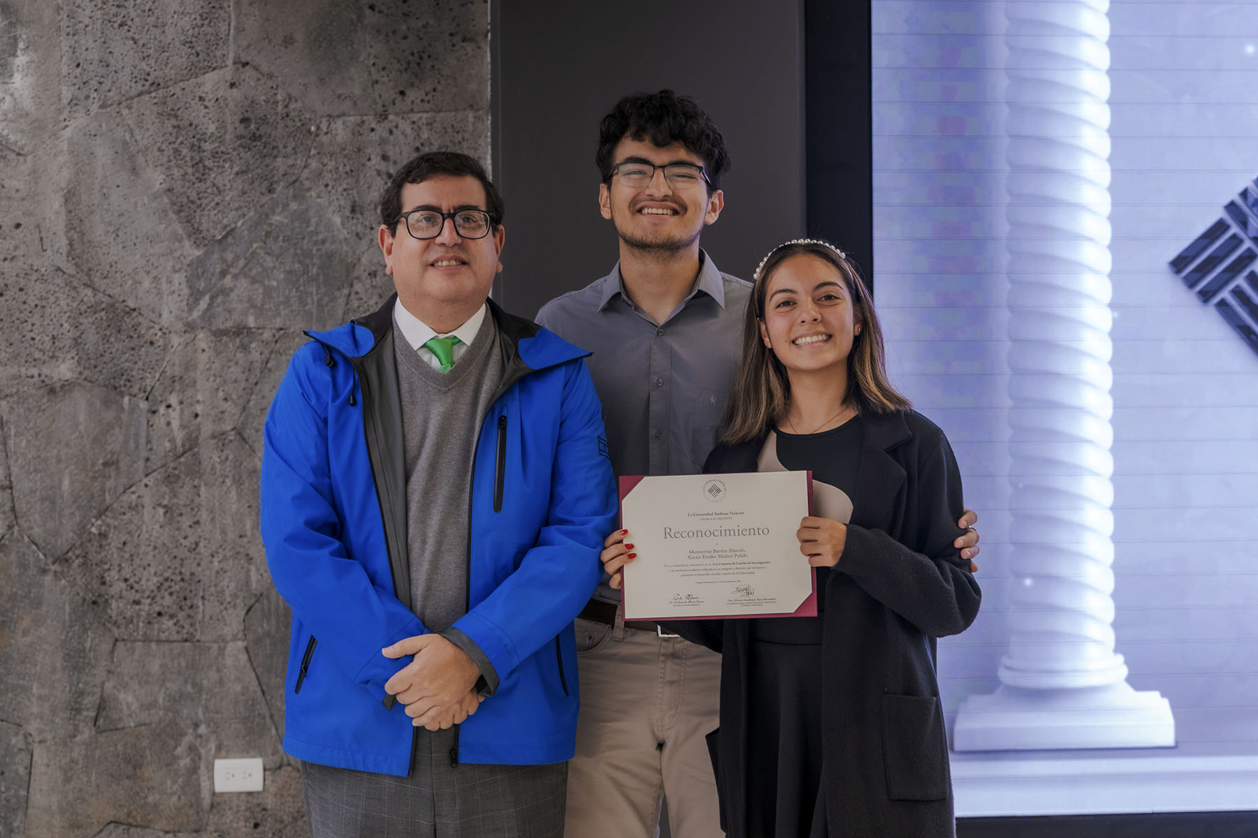 15 / 58 - 3.er Concurso de Carteles de Investigación 15 / 58 - 3.er Concurso de Carteles de Investigación