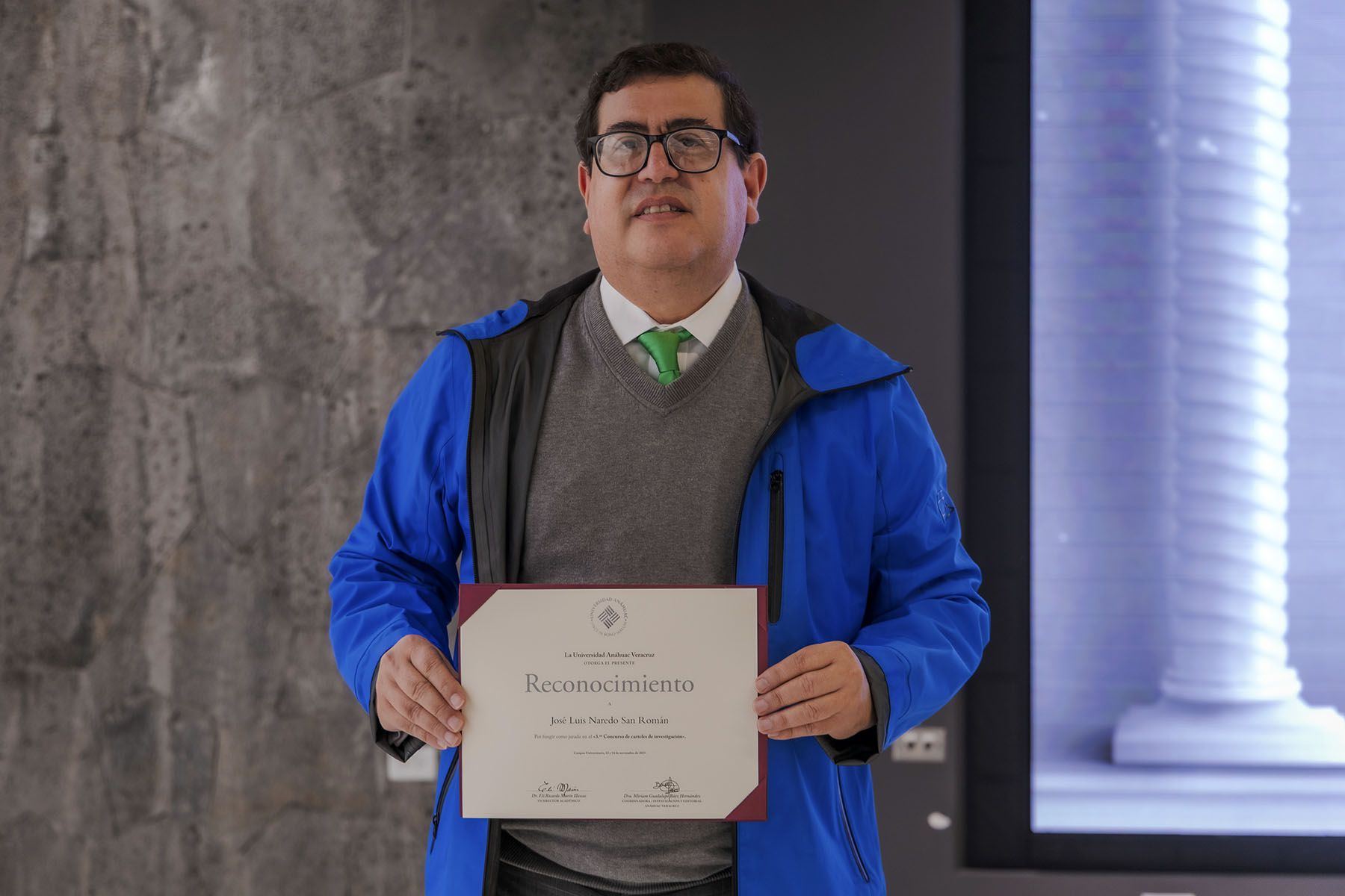 49 / 58 - 3.er Concurso de Carteles de Investigación 49 / 58 - 3.er Concurso de Carteles de Investigación