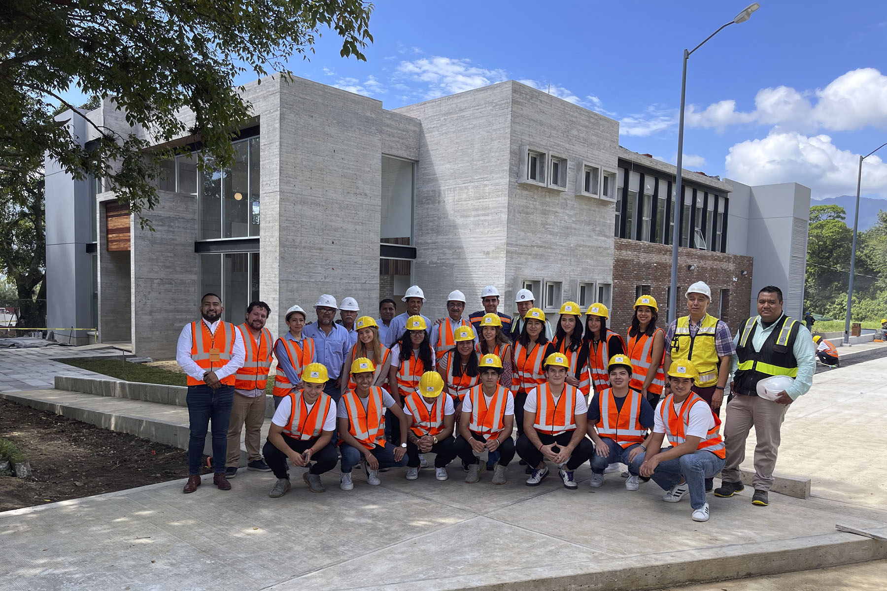 4 / 8 - Consejo Consultivo Académico de la Escuela de Arquitectura 4 / 8 - Consejo Consultivo Académico de la Escuela de Arquitectura