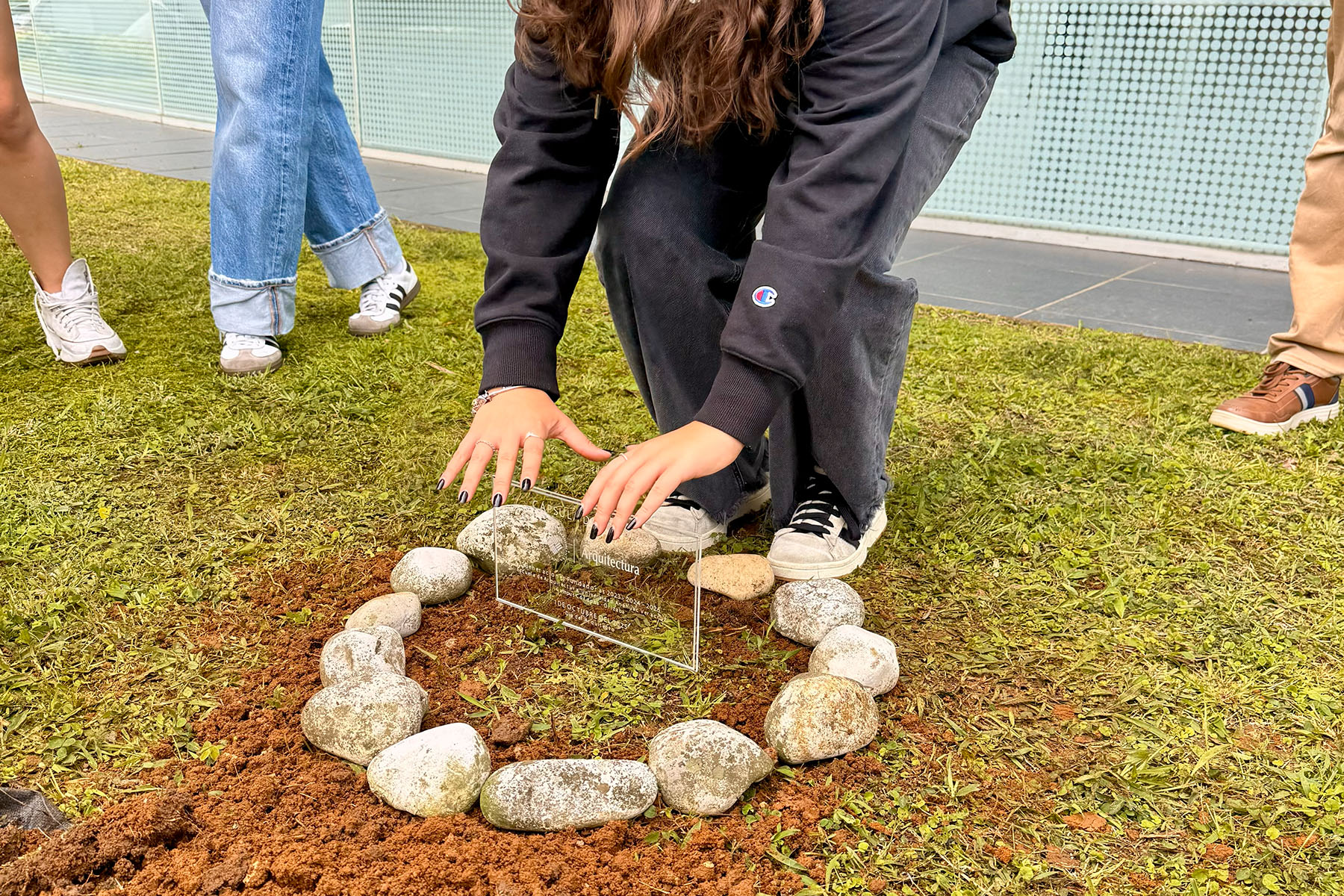 3 / 6 - Mirar al Futuro Desde el Presente: Cápsula del Tiempo de Estudiantes de Arquitectura 3 / 6 - Mirar al Futuro Desde el Presente: Cápsula del Tiempo de Estudiantes de Arquitectura