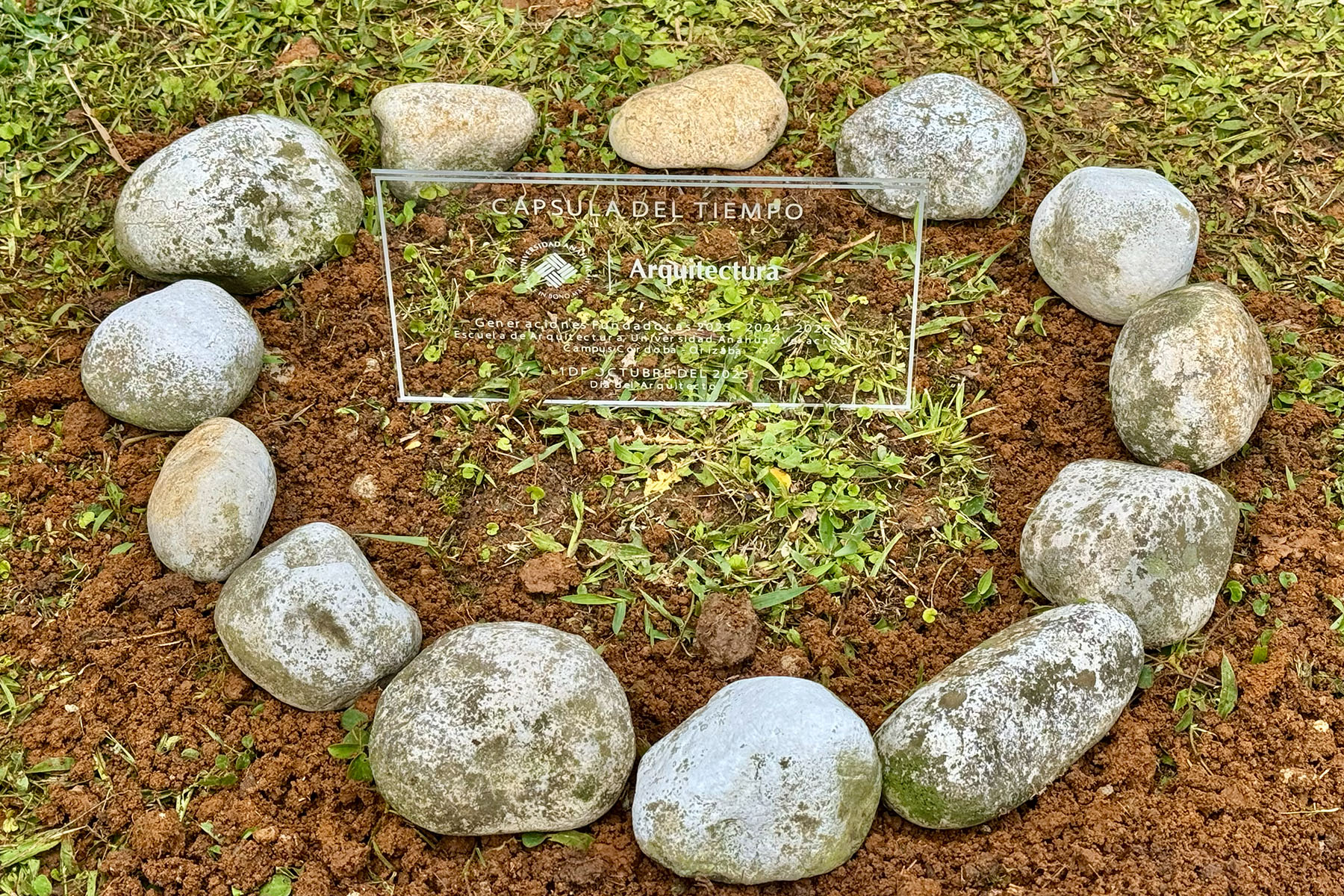 4 / 6 - Mirar al Futuro Desde el Presente: Cápsula del Tiempo de Estudiantes de Arquitectura 4 / 6 - Mirar al Futuro Desde el Presente: Cápsula del Tiempo de Estudiantes de Arquitectura