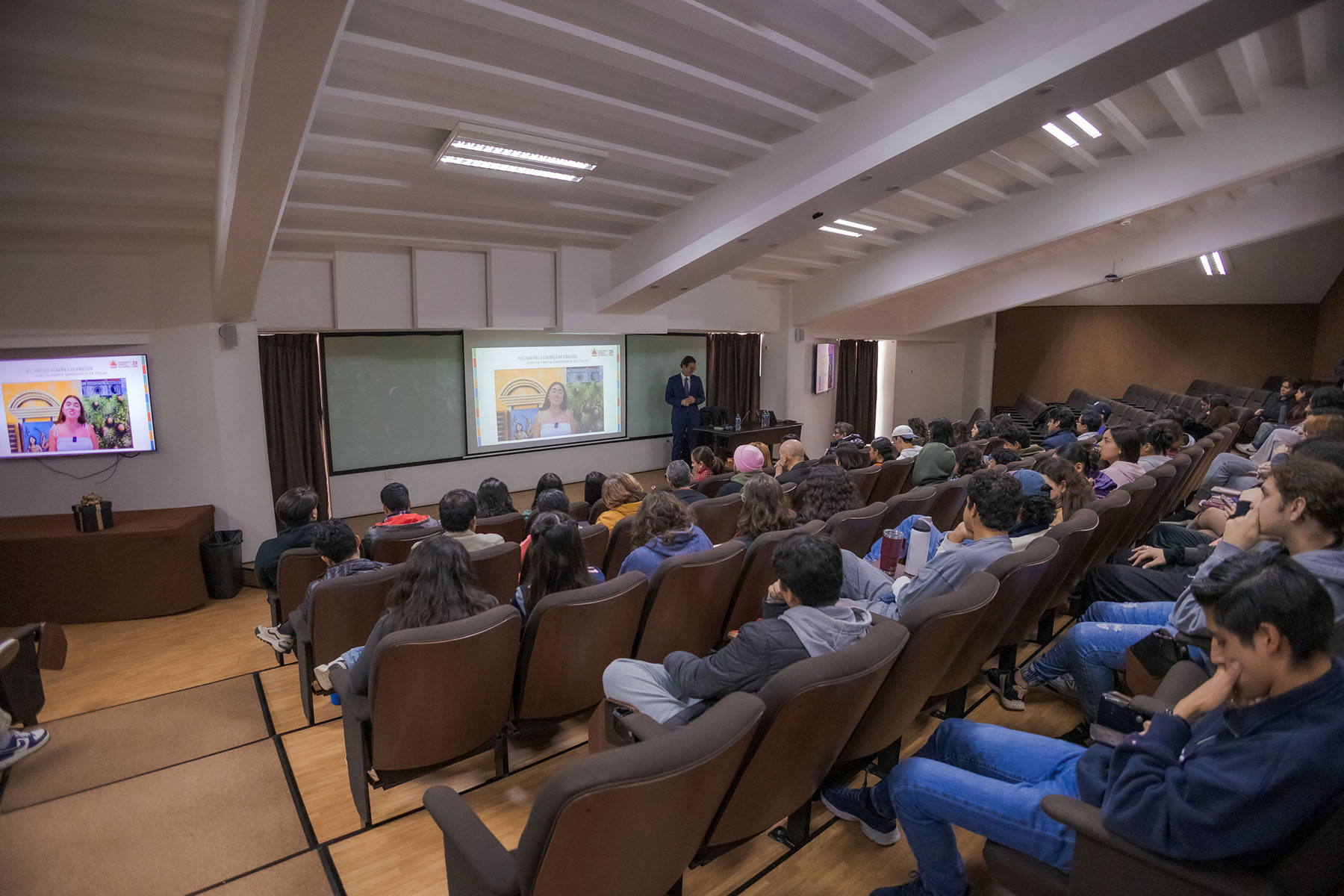 5 / 10 - Programa de Verano de la Accademia Europea di Firenze en Florencia, Italia 5 / 10 - Programa de Verano de la Accademia Europea di Firenze en Florencia, Italia