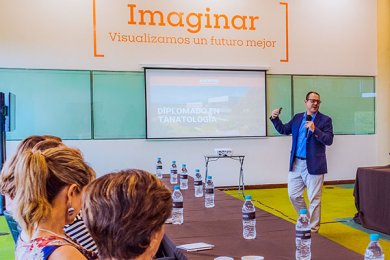 Tarde de Café del Diplomado en Tanatología